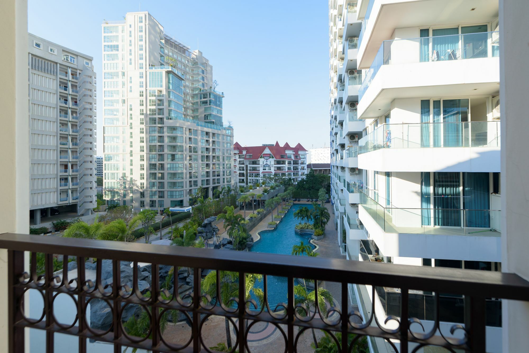 The Hideaway Resort Pattaya Exterior photo